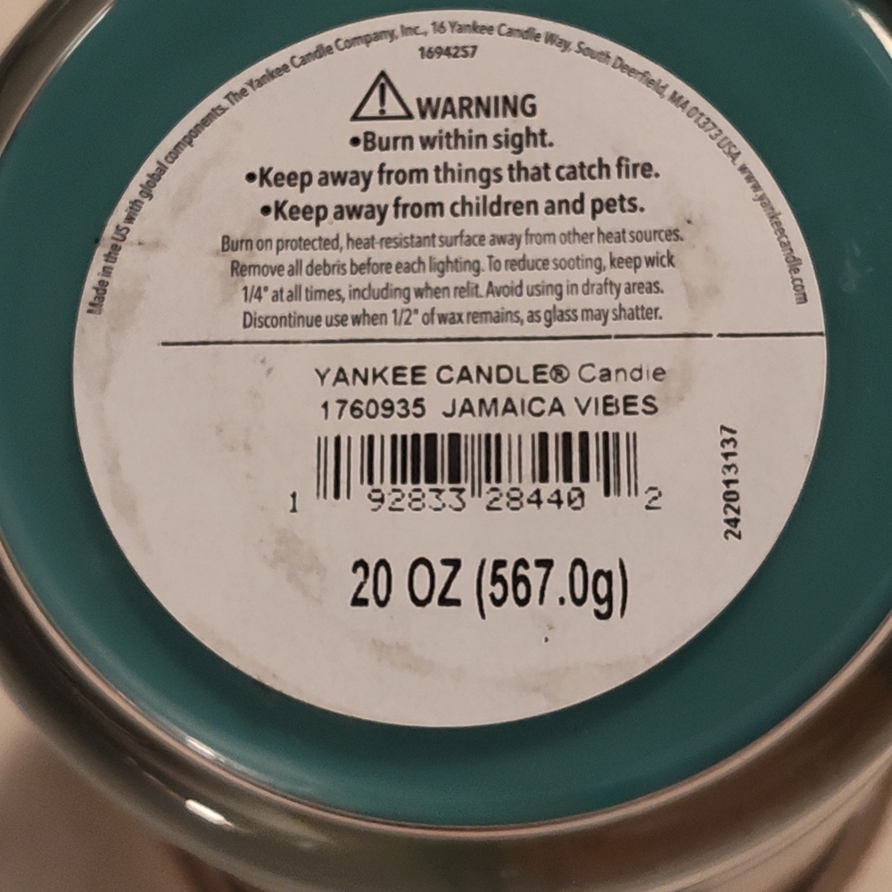 Yankee Candle Jamaica Vibes Scented Candle - Blue - Picture 6 of 7